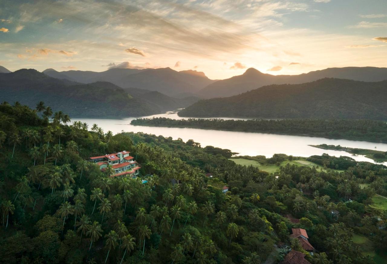 The Albatross, Kandy Digana Dış mekan fotoğraf