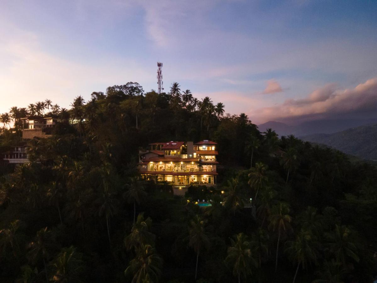 The Albatross, Kandy Digana Dış mekan fotoğraf