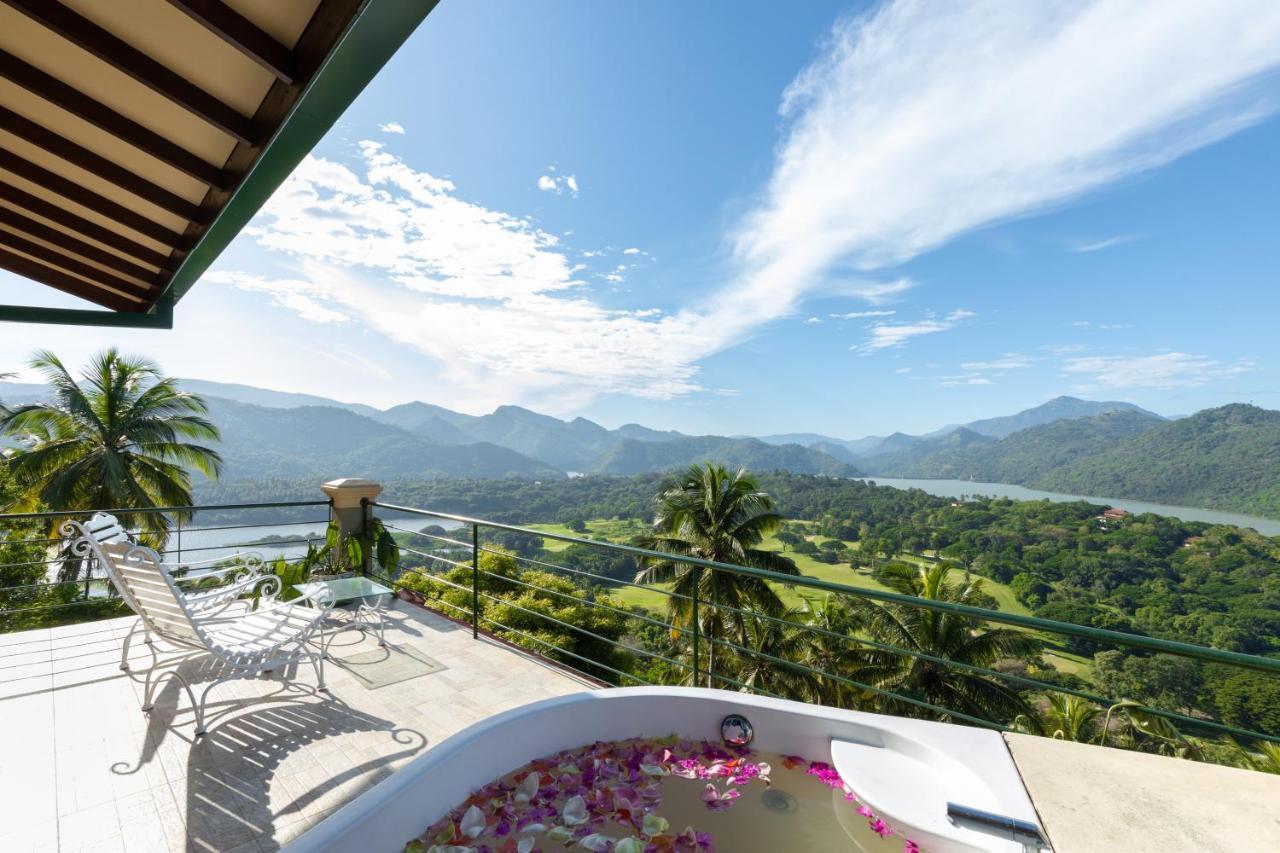The Albatross, Kandy Digana Dış mekan fotoğraf