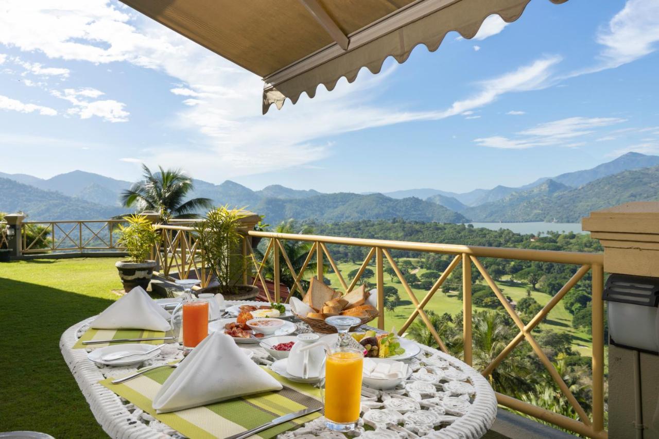 The Albatross, Kandy Digana Dış mekan fotoğraf