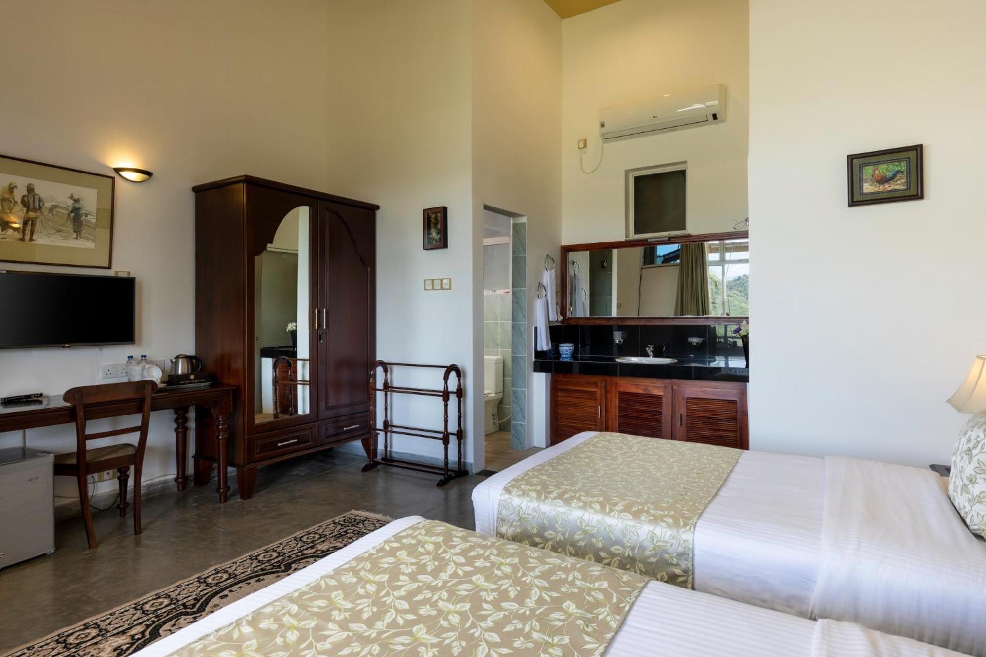 The Albatross, Kandy Digana Dış mekan fotoğraf